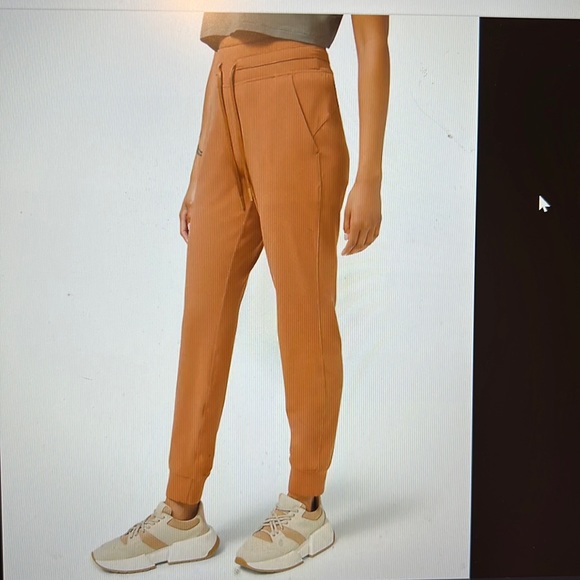 Lululemon ready to rulu jogger size 6 in colour desert sun - Picture 1 of 5